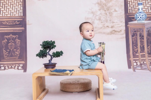 萍乡孕妇肚子上的黑线